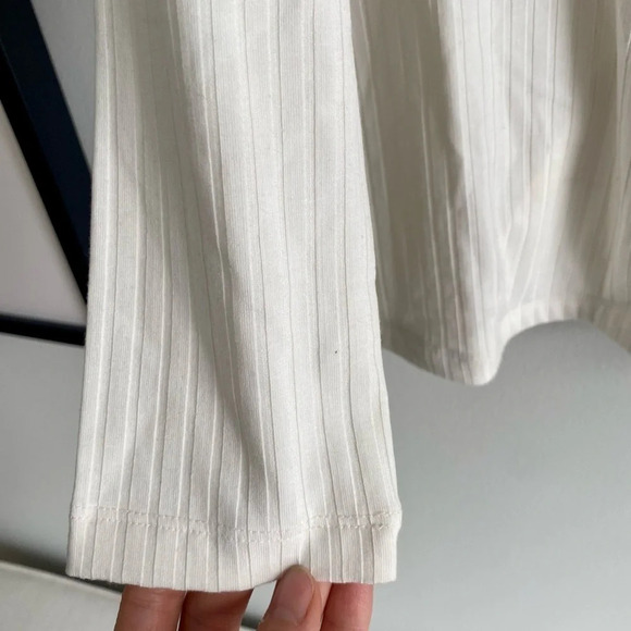Banana Republic  White Wrap Long Sleeve Ribbed Top Size M - Picture 9 of 11